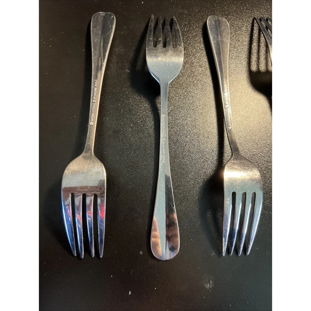 International Stainless Simplicity 6 Dinner Forks China Center‎ Ridge 7 3/4